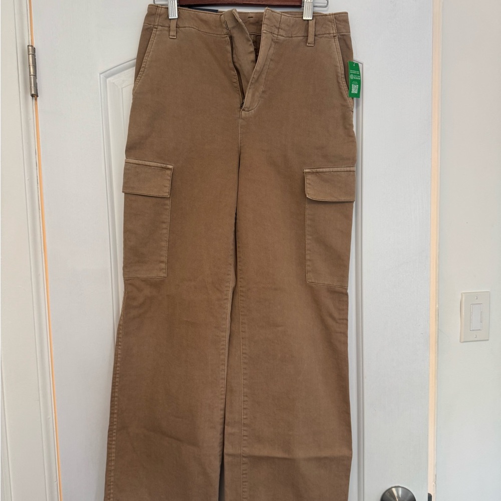 GAP Women's Tan Cargo Jeans
